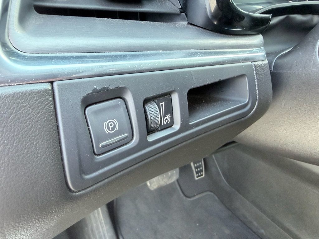 Used 2023 Cadillac XT5 Luxury FWD image 11