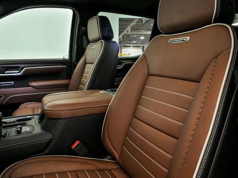 New 2026 GMC Sierra 1500 Denali Ultimate AWD/4WD image 9