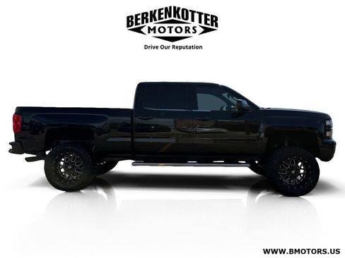 Used 2015 Chevrolet Silverado 1500 LTZ AWD/4WD image 2