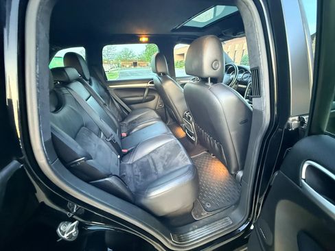 Used 2010 Porsche Cayenne GTS AWD/4WD image 21