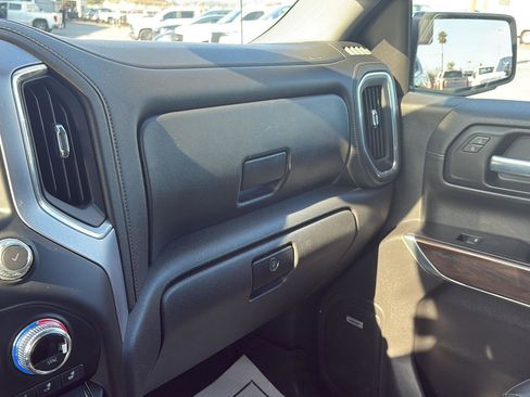 Used 2020 GMC Sierra 1500 SLT w/ SLT Premium Plus Package image 28