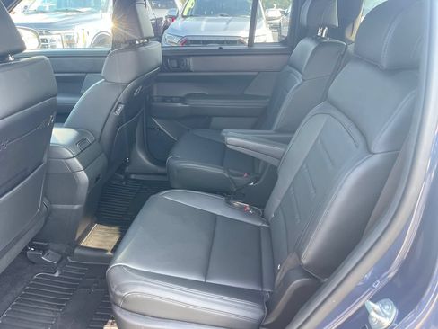 Used 2025 Hyundai Santa Fe Calligraphy AWD/4WD image 14