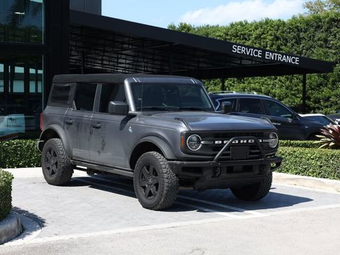 Used 2022 Ford Bronco Black Diamond AWD/4WD image 2