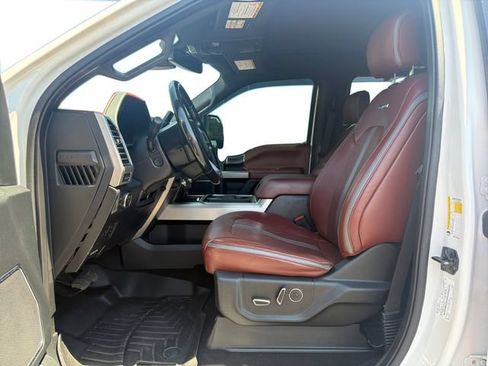 Used 2019 Ford F250 Platinum w/ Platinum Ultimate Package AWD/4WD image 10