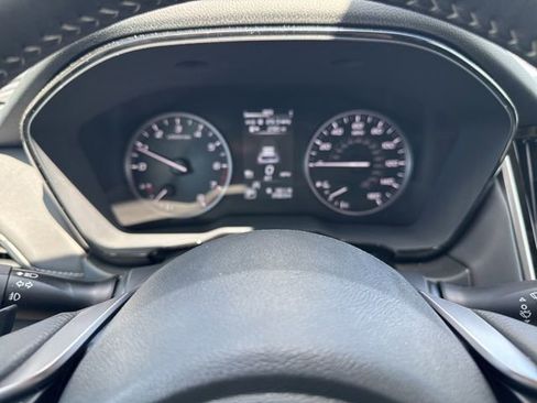 Used 2025 Subaru Outback Premium AWD/4WD image 14
