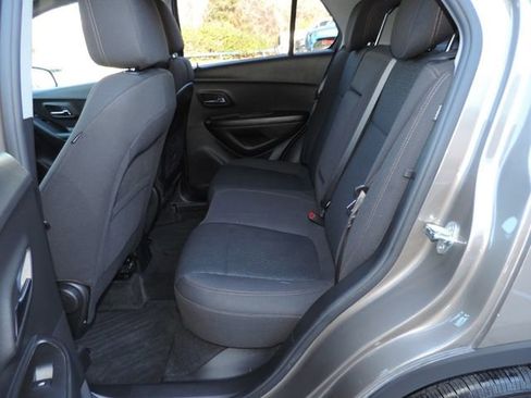 Certified 2021 Chevrolet Trax LS w/ Tint and Cruise Package image 15