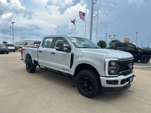 New 2026 Ford F250 XL w/ STX Appearance Package AWD/4WD image 7