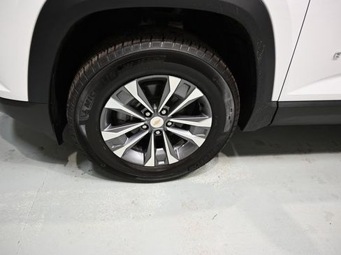 New 2026 Chevrolet Equinox LT w/ Convenience Package II image 28