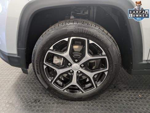 Used 2024 Jeep Compass Limited image 7