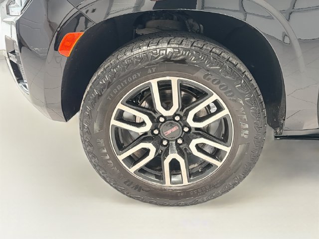 Used 2023 GMC Yukon AT4 w/ AT4 Premium Plus Package AWD/4WD image 27