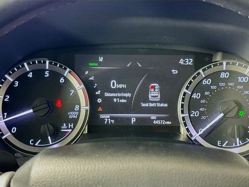 Used 2023 Toyota Highlander XLE AWD/4WD image 21
