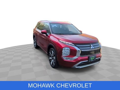 Used 2025 Mitsubishi Outlander SEL AWD/4WD image 2