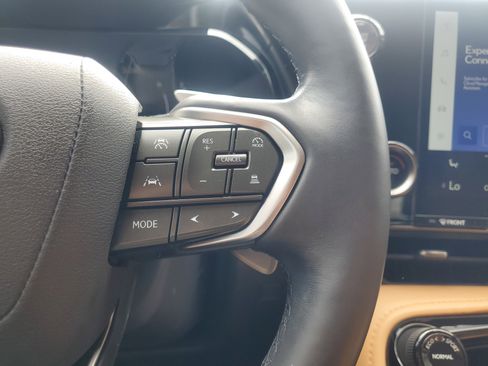 Used 2024 Lexus NX 250 FWD w/ Towing Package (2000 Lbs) image 27