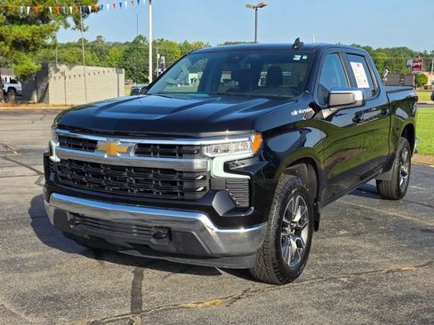 Used 2024 Chevrolet Silverado 1500 LT AWD/4WD image 5