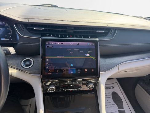 Used 2021 Jeep Grand Cherokee L Overland w/ Luxury Tech Group IV image 22