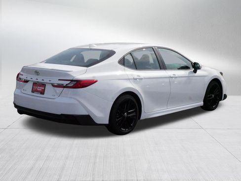 Certified 2026 Toyota Camry SE FWD image 7