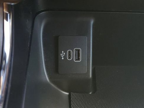 Used 2025 Ford F150 XLT w/ Equipment Group 302A MID image 34