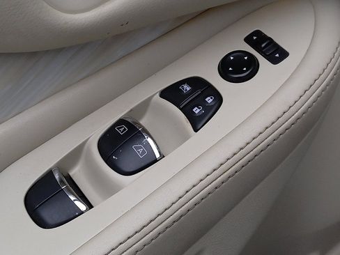 Used 2016 Nissan Murano Platinum w/ Platinum Technology Package image 27