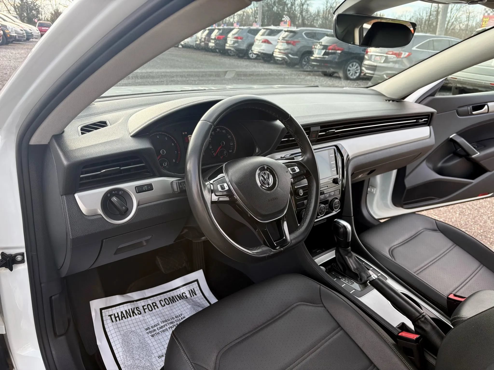 Used 2022 Volkswagen Passat 2.0T SE FWD image 16