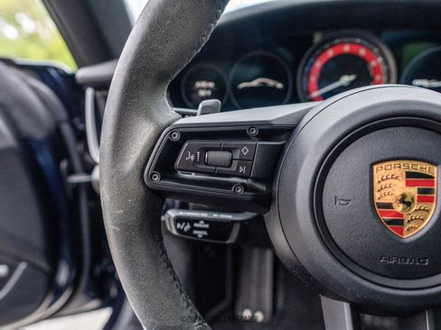 Used 2022 Porsche 911 Carrera S RWD image 42