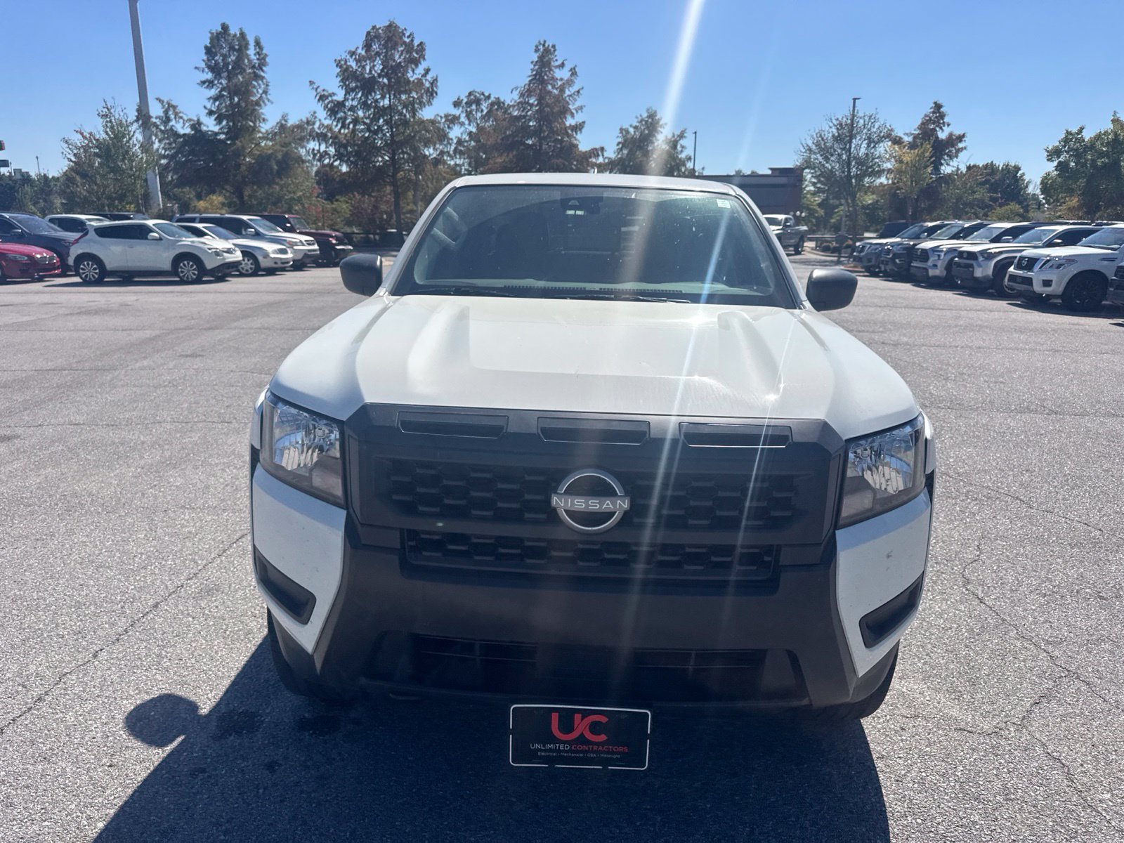 Used 2025 Nissan Frontier S AWD/4WD image 2