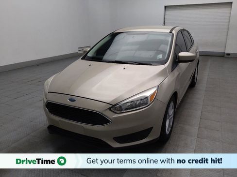 Used 2018 Ford Focus SE FWD image 1