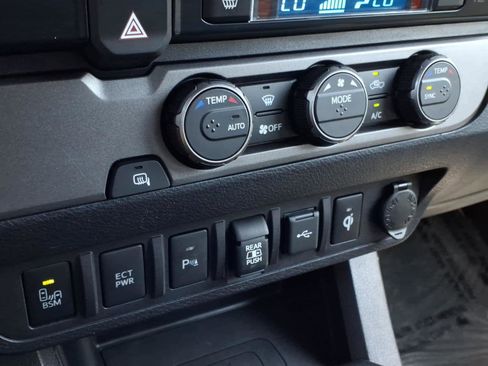 Used 2021 Toyota Tacoma TRD Sport w/ TRD Premium Sport Package RWD image 37