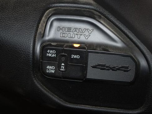 Used 2024 RAM 3500 Big Horn w/ Night Edition AWD/4WD image 30