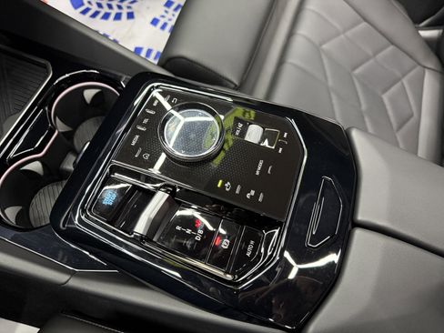 Used 2024 BMW i5 eDrive40i w/ M Sport Package image 21