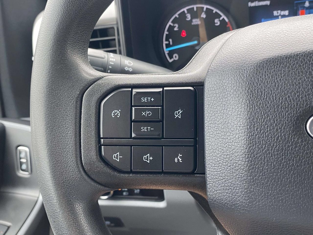 Used 2025 Ford F250 XLT AWD/4WD image 23