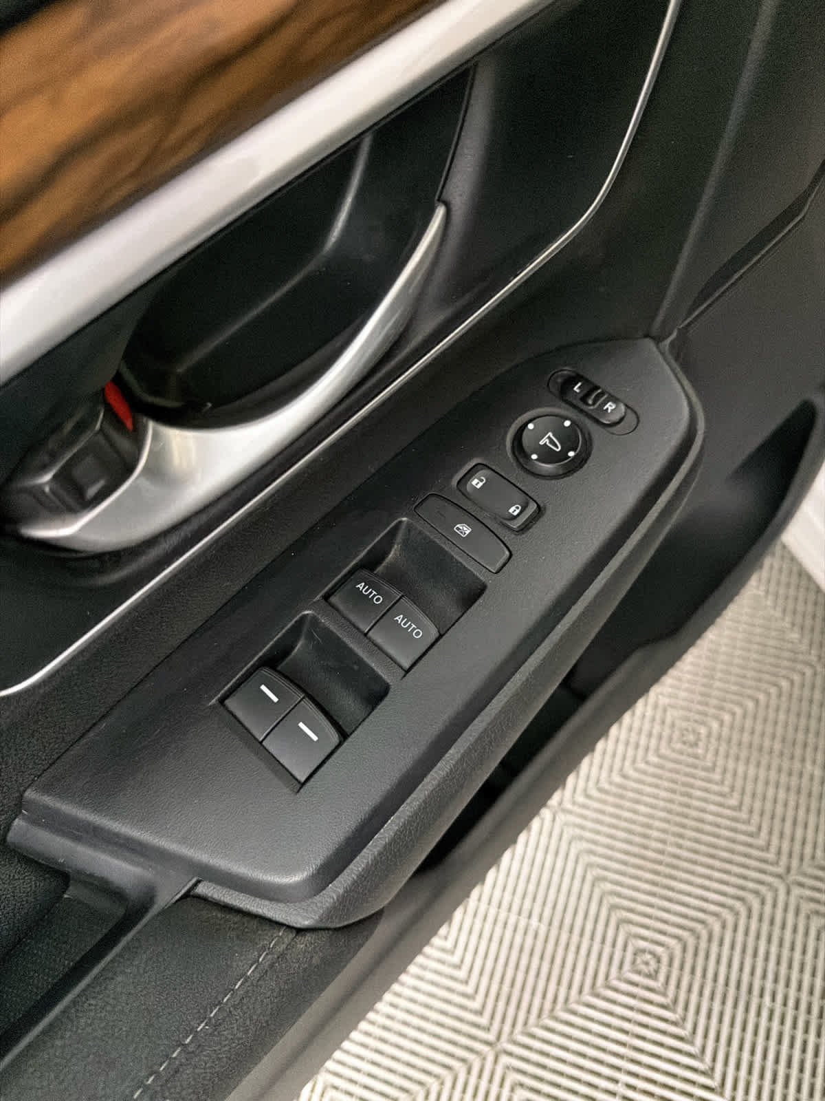 Used 2020 Honda CR-V EX image 23