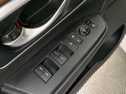 Used 2020 Honda CR-V EX image 23