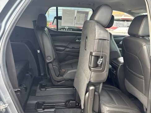 Used 2021 Chevrolet Traverse LT AWD/4WD image 19
