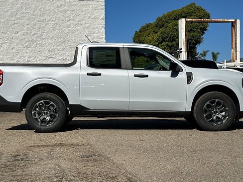 New 2026 Ford Maverick XLT w/ XLT Luxury Package FWD image 4