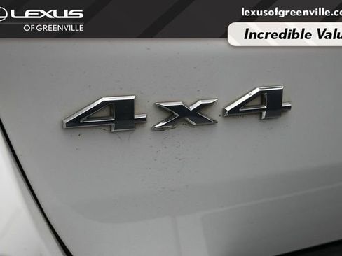Used 2017 Jeep Grand Cherokee Overland w/ Jeep Active Safety Group AWD/4WD image 11