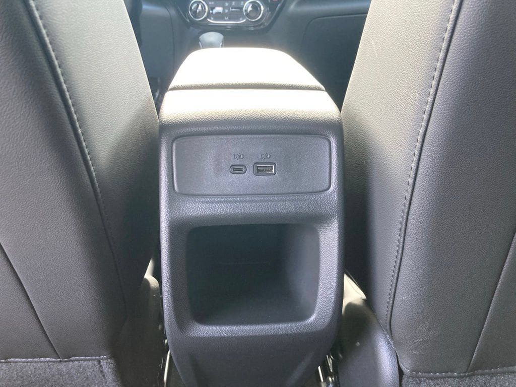 New 2026 Chevrolet Trax LT w/ LT Convenience Package FWD image 21
