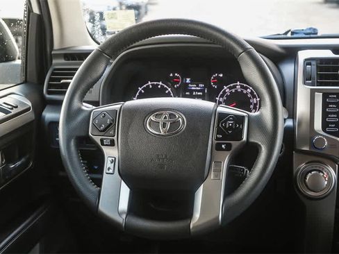 Used 2022 Toyota 4Runner SR5 image 17