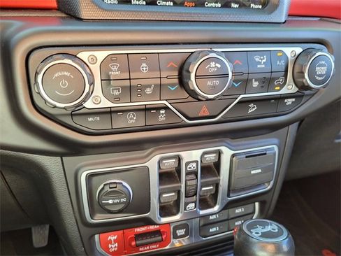 Certified 2018 Jeep Wrangler Unlimited Rubicon image 29