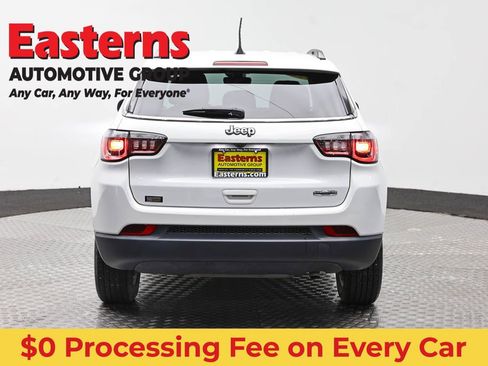 Used 2022 Jeep Compass Latitude w/ Convenience Group FWD image 6