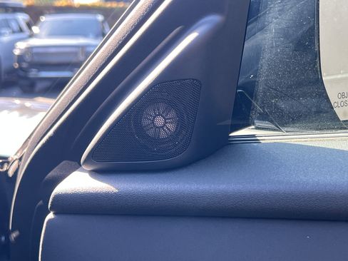 New 2025 Land Rover Range Rover Velar S image 9