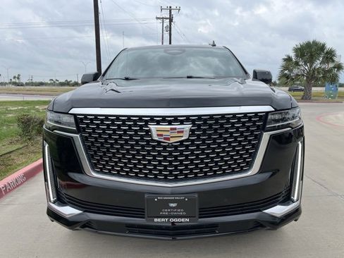 Used 2023 Cadillac Escalade ESV Premium Luxury image 4