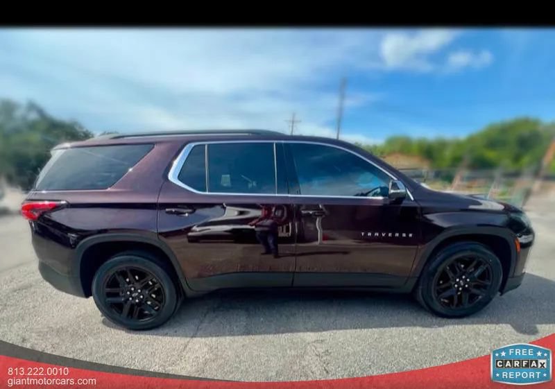 Used 2022 Chevrolet Traverse LT FWD image 3