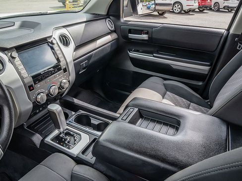 Used 2021 Toyota Tundra SR5 RWD image 15