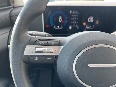 New 2026 Hyundai Tucson SE image 17