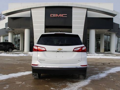 Used 2021 Chevrolet Equinox LT w/ Driver Convenience Package image 5