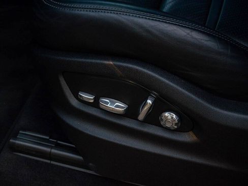 Used 2021 Porsche Cayenne image 29