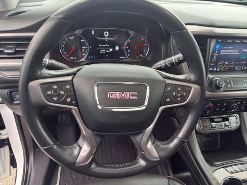 Used 2022 GMC Acadia AT4 w/ Technology Package AWD/4WD image 16