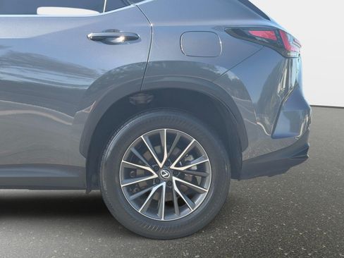 Used 2024 Lexus NX 250 FWD w/ Towing Package (2000 Lbs) image 14