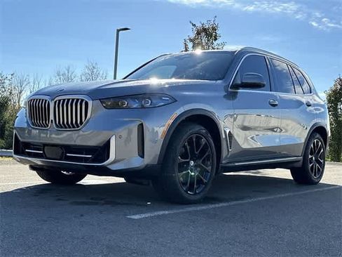 Used 2025 BMW X5 xDrive40i w/ Climate Comfort Package image 20