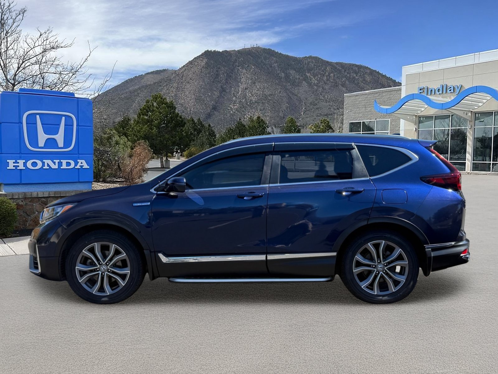 Used 2021 Honda CR-V Touring image 3